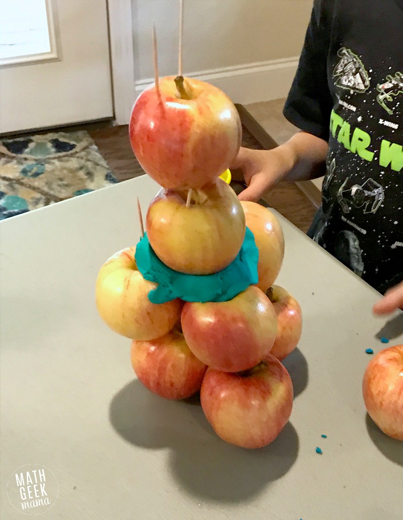 This fun apple STEM challenge will excite your kids. It's perfect for back to school or fall or to use along with the book, "Ten Apples Up On Top!"