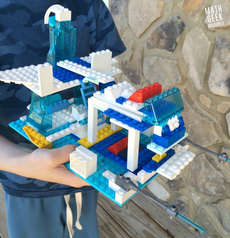 Looking for a fun and engagin STEM challenge for your 100th day of school? This post includes 2 different FREE 100th day of school STEM activities which can be used or adapted for grades K-6. Kids will love the challenge and exploring the math behind the design!