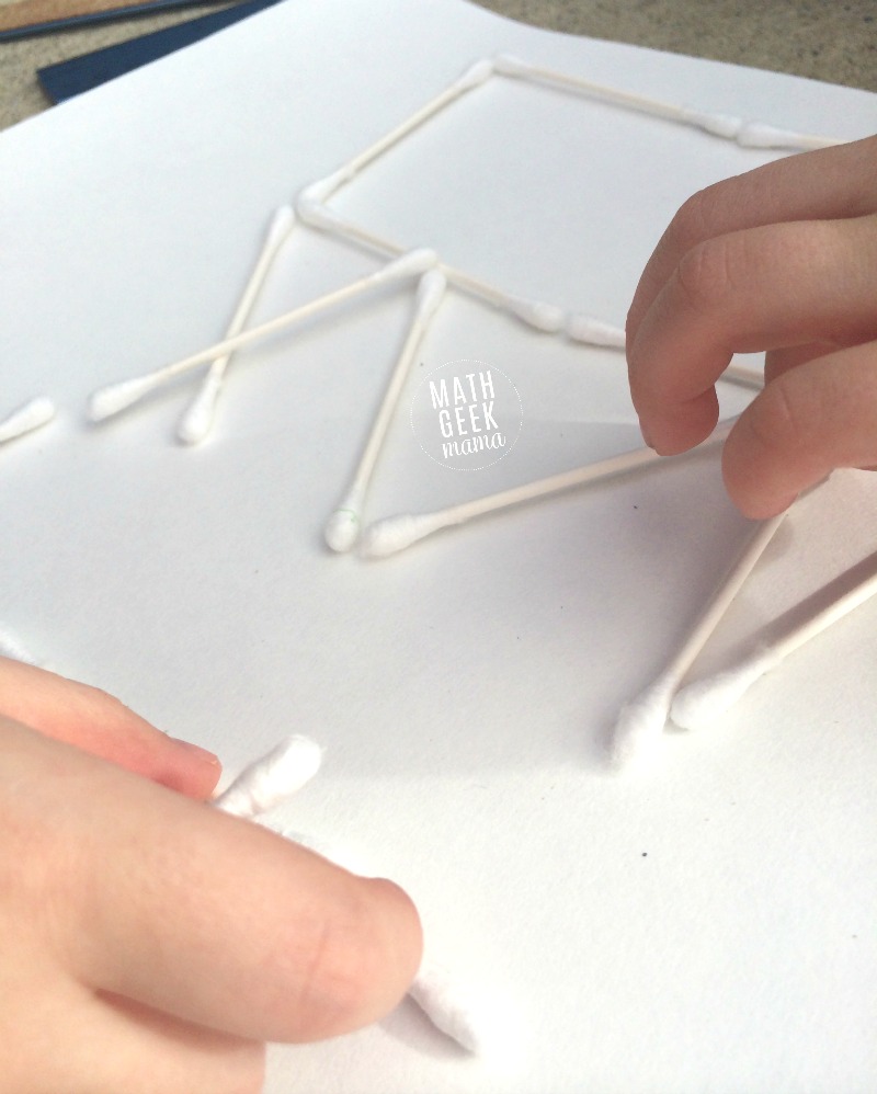 This looks so fun, and there are so many great ideas about how to use this super cheap math manipulative to learn all kinds of math concepts! Math with Q-Tips is so easy and versatile!